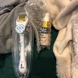 NWT Grace & Stella Microneedle roller and hyaluronic acid